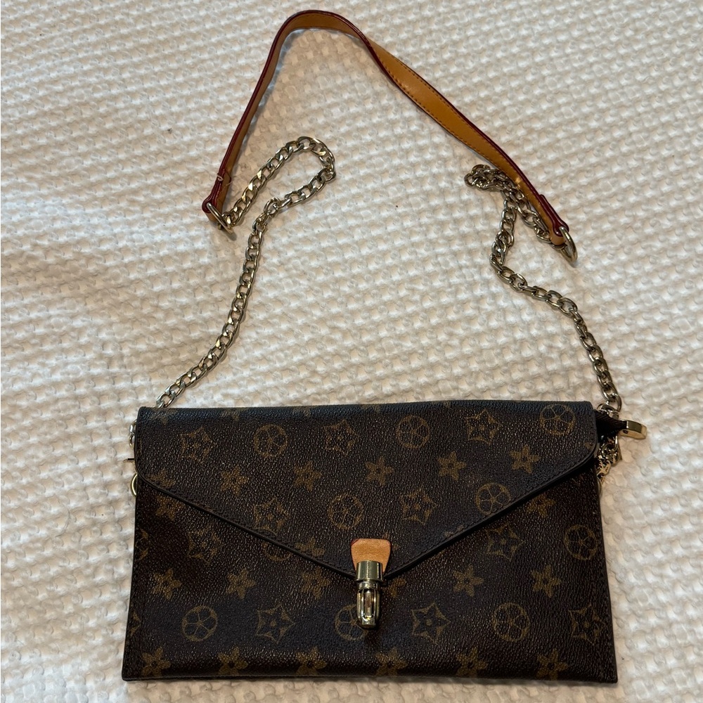 Kadiou Brown Patterned Clutch with Gold Chain Strap